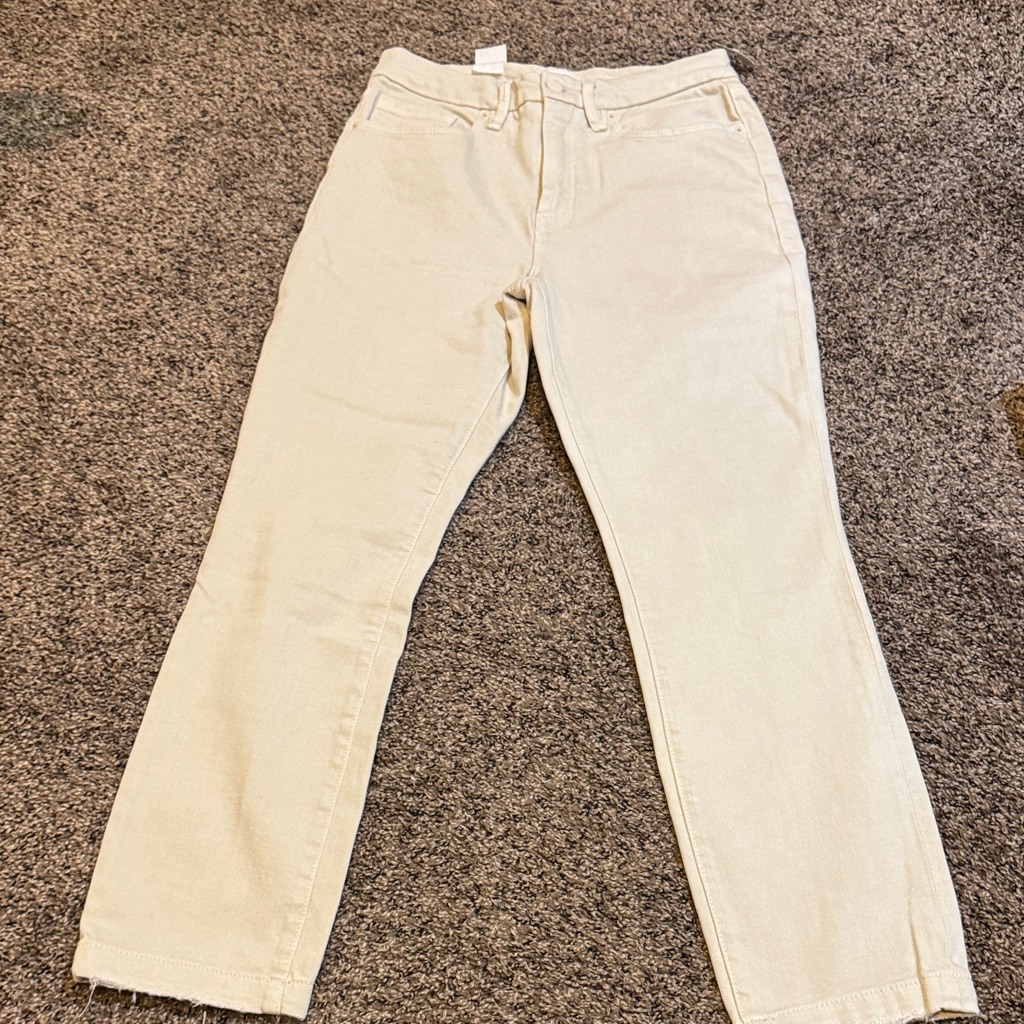 Good American High Rise Straight Jeans In Light Beige 29” Capsule Quiet Luxury